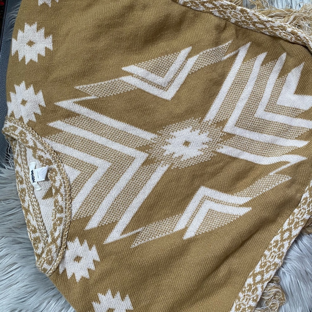 Mudd Shawl - Picture 2 of 2